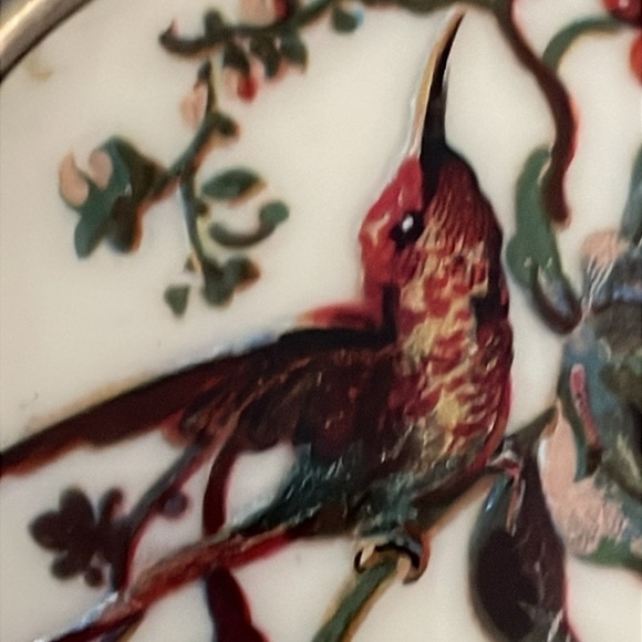 Vintage hummingbird picture brooch - Picture 4 of 5